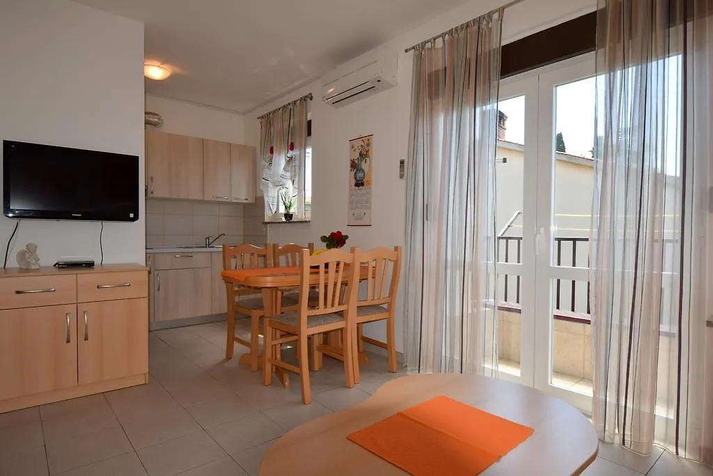 Apartment Jela Malinska